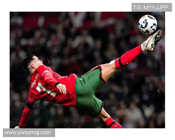 德国足球明星8号的传奇故事与辉煌成就揭秘